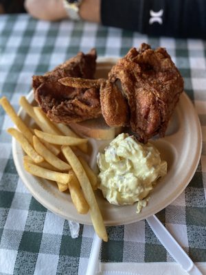 Gus's World Famous Fried Chicken by null