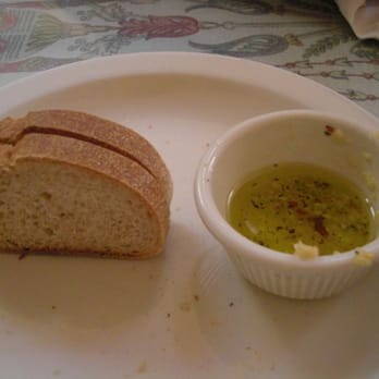 Il Farro - pre-appetizer bread - Italian Near Me - Newport Beach, California Il Farro - pre-appetizer bread - Italian Near Me - Newport Beach, California