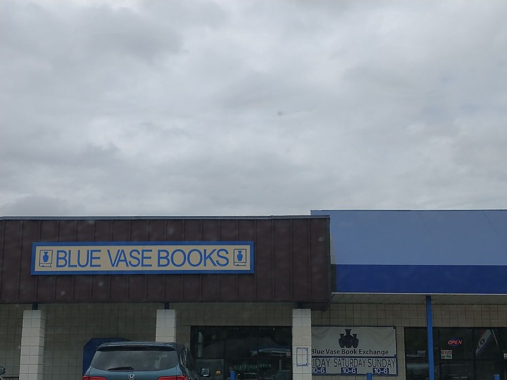 BLUE VASE BOOKS 2048 M137, Interlochen, Michigan Used Bookstore