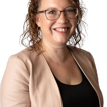 Castle Mortgage Group - Darlene Martens - Mortgage Brokers Near Me - Steinbach, Manitoba