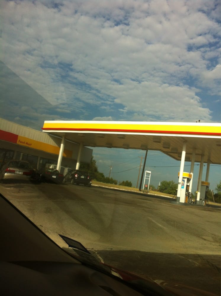 Tommy's Food Store Logo