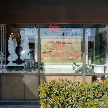 Chique Rock Shop - Front of the Chique Rock Shop - Gemstones & Minerals Near Me - Las Vegas, Nevada