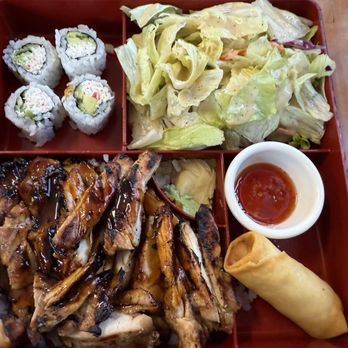 Yama Si Japanese Kitchen - Lunch bento with chicken teriyaki - Japanese Near Me - North Bend, Washington Yama Si Japanese Kitchen - Lunch bento with chicken teriyaki - Japanese Near Me - North Bend, Washington
