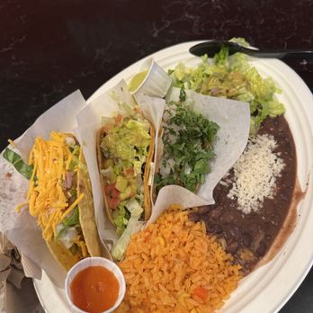Tacotarian Miracle Mile - Taco platter - Vegan Near Me - Las Vegas, Nevada Tacotarian Miracle Mile - Taco platter - Vegan Near Me - Las Vegas, Nevada