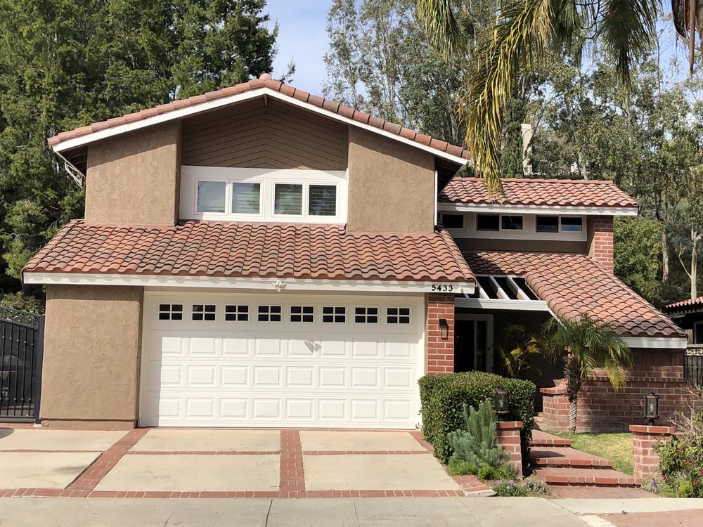 Slide of San Ventura Roofing