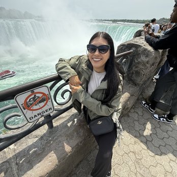 Queen Tour Niagara Falls Tours - Bus Tours Near Me - Toronto, Ontario