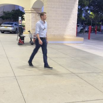 Costco Wholesale - STU is rude and disrespectful, and the supervisor always harasses me and stacks me around the warehouse; don't be fooled. - Wholesale Stores Near Me - Boca Raton, Florida