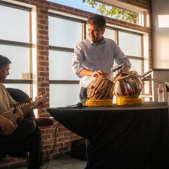 1442 On The Blvd - Offer soft natural lighting - Venues & Event Spaces Near Me - Sacramento, California 1442 On The Blvd - Offer soft natural lighting - Venues & Event Spaces Near Me - Sacramento, California