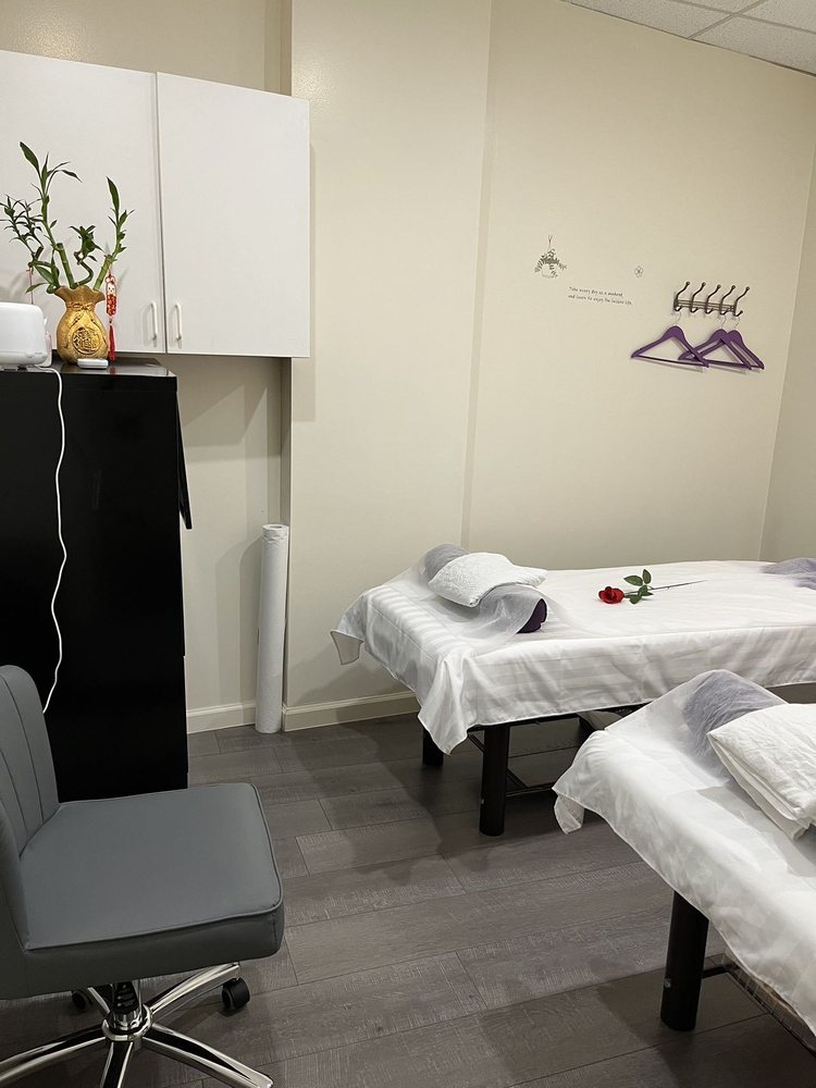 BEAUTY LIFE FOOT SPA Updated October 2024 Request an Appointment 11 Photos 543 Hempstead