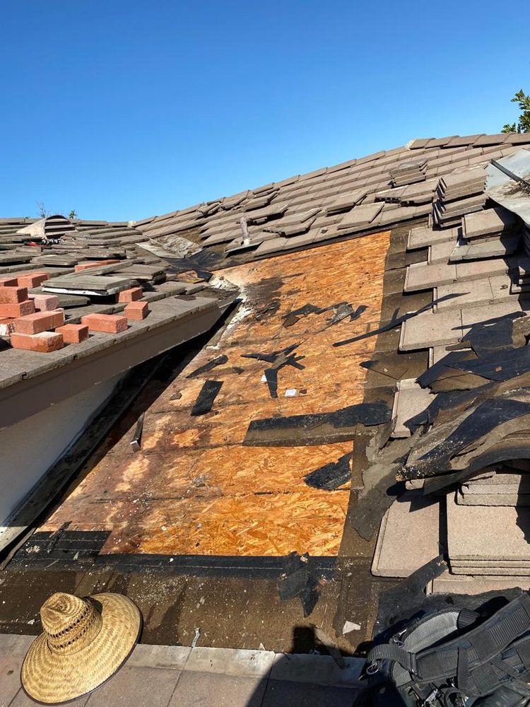 Slide of Frontline Roofing