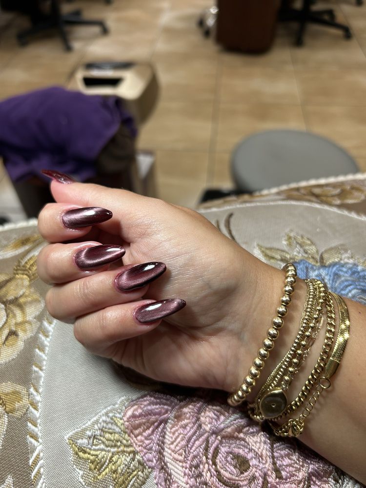 Left Bank Nails & Spa