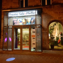 Theater Salz+Pfeffer - Im Jahr 2016 - Leuchtet von Innen wie von Außen!