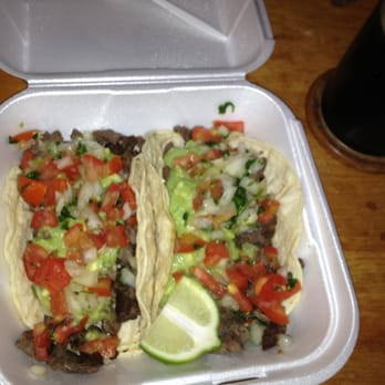 Raliberto's Taco Shop - Close up of the Carne Asada Tacos - Mexican Near Me - Everett, Washington