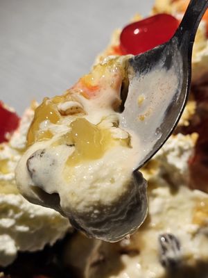 Pop's Ice Cream & Soda Bar by null