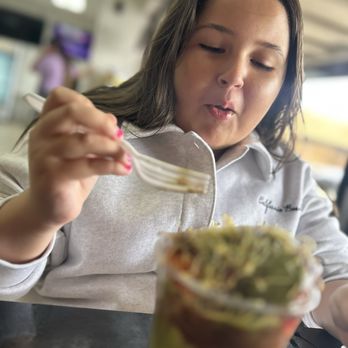 Juice Queen’s - More chocolate covered strawberries - Juice Bars & Smoothies Near Me - Mesa, Arizona