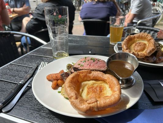 The Black Dog by null