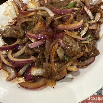 Mama Lu's Dumpling House - #69a mongolian beef - The plate came out lukewarm with some pieces of beef warm and other pieces of cold. - Shanghainese Near Me - Arcadia, California