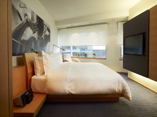 Le Germain Hotel Toronto Maple Leaf Square by null