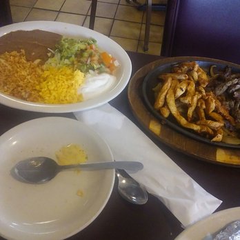 La Botana Mexican Restaurant - Mexican Near Me - Bryan, Texas
