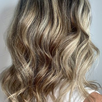 Rodi Salon - Beautiful highlights done by Natasha - Hair Salons Near Me - Vienna, Virginia