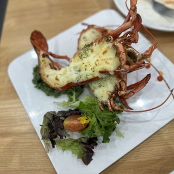 umi　1001 UMI HOTPOT SEAFOOD & SUSHI BUFFET - Updated October 2025