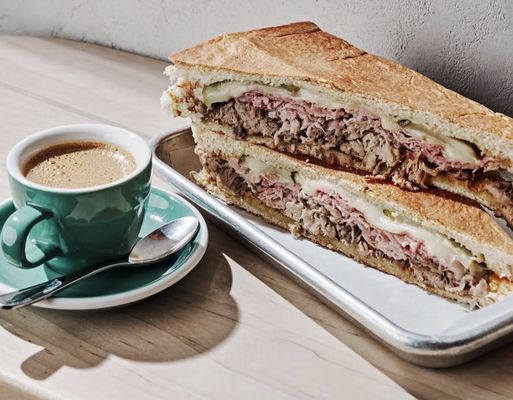 Suárez Bakery & Barra by null