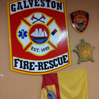 El Jardin Restaurant - The Galveston Fire dept and Police station is around the corner so this is like home base cheap good food for them - Mexican Near Me - Galvaston, Texas El Jardin Restaurant - The Galveston Fire dept and Police station is around the corner so this is like home base cheap good food for them - Mexican Near Me - Galvaston, Texas