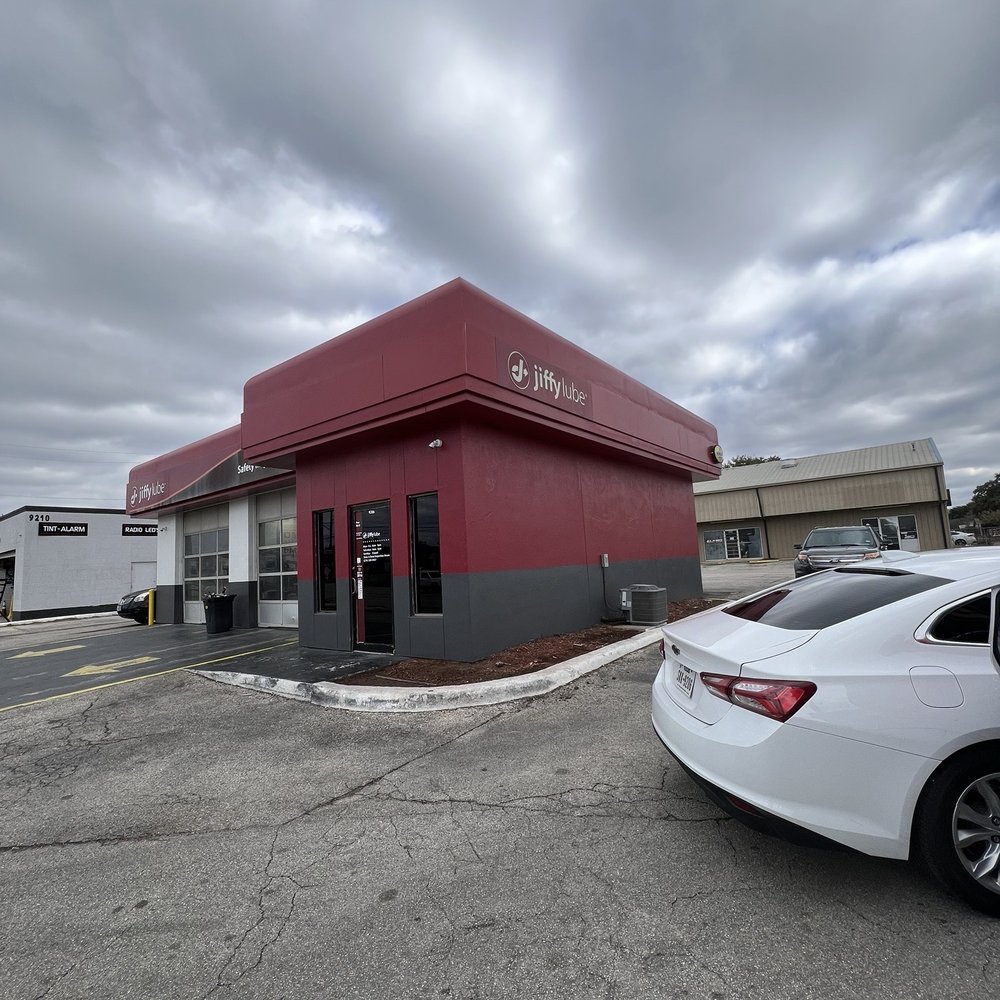 Jiffy Lube corner