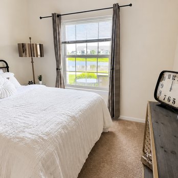 Windsor West Apartments - Apartments Near Me - Champaign, Illinois Windsor West Apartments - Apartments Near Me - Champaign, Illinois