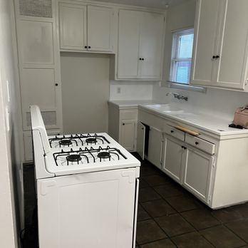 Ingenious Asset Group - My kitchen - Property Management Near Me - Encino, California Ingenious Asset Group - My kitchen - Property Management Near Me - Encino, California