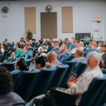 Praise Tabernacle - The church auditorium during preaching - Churches Near Me - Las Vegas, Nevada Praise Tabernacle - The church auditorium during preaching - Churches Near Me - Las Vegas, Nevada