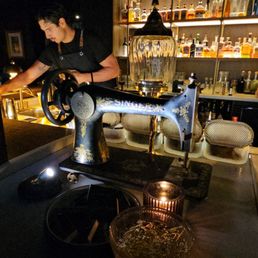 Stunning bar Stunning bar