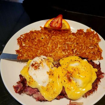 Sweet E's Cafe - Eggs Benedict with hashbrowns. - Cafes Near Me - Honolulu, Hawaii Sweet E's Cafe - Eggs Benedict with hashbrowns. - Cafes Near Me - Honolulu, Hawaii