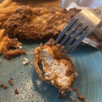 Public House Kitchen & Brewery - Signature Fried Chicken - American Near Me - Manassas, Virginia