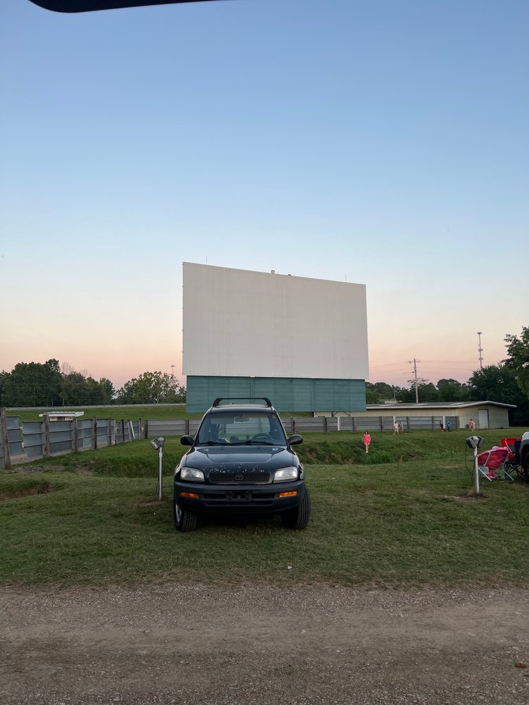 CALVERT DRIVEIN THEATRE Updated August 2024 23 Photos & 23 Reviews