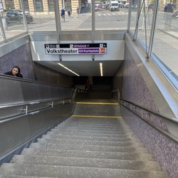 U-Bahn-Station Volkstheater