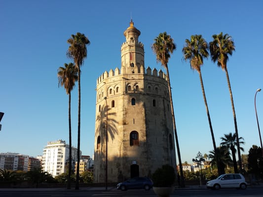 Torre del Oro by null