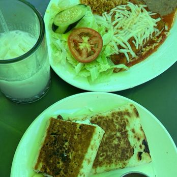 La Nueva Perla - Chicken Enchiladas (2 Items) La Perla Quesadilla Horchata - Mexican Near Me - South San Francisco, California La Nueva Perla - Chicken Enchiladas (2 Items) La Perla Quesadilla Horchata - Mexican Near Me - South San Francisco, California
