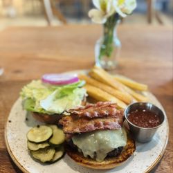 Farmhouse at Descanso Gardens - DB Burger - very good!