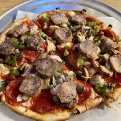 Covered Bridge Pizza Parlor - Small deluxe
