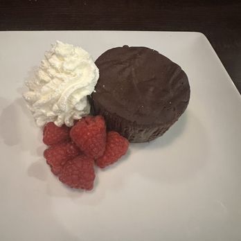 Chez Mike - Flourless chocolate torte - New American Near Me - E Greenbush, New York