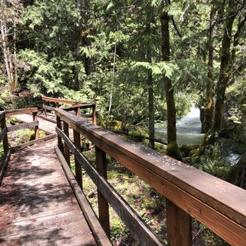 BZ Launch Site & Trail - Rafting/Kayaking Near Me - White Salmon, Washington