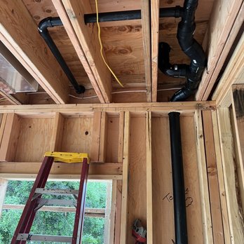 KB West Coast Builders - Yup, thats 10" of space, way less than standard and they still got it all in there - General Contractors Near Me