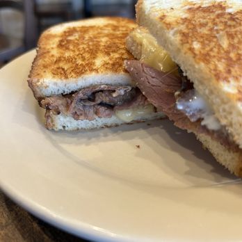 la Madeleine - Cafes Near Me - Alexandria, Virginia
