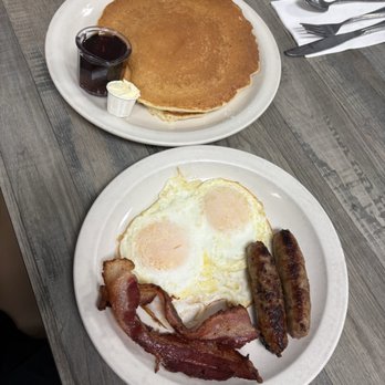Eggs N Things - Pancake Sampler - Breakfast & Brunch Near Me - Valencia, California