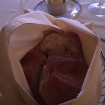 The Comus Inn - Bread and honey butter - New American Near Me - Dickerson, Maryland The Comus Inn - Bread and honey butter - New American Near Me - Dickerson, Maryland