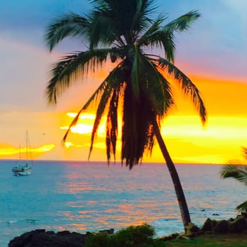Flatbread Company - Maui Sunset - Pizza Near Me - Paia, Hawaii Flatbread Company - Maui Sunset - Pizza Near Me - Paia, Hawaii