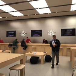 Apple The Promenade at Chenal