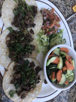 Ernesto's by null