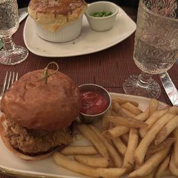 buttermilk chicken sandwhich buttermilk chicken sandwhich